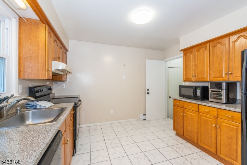 114 Mountain Road Rockaway, NJ 07866 - Photo 17 of 42