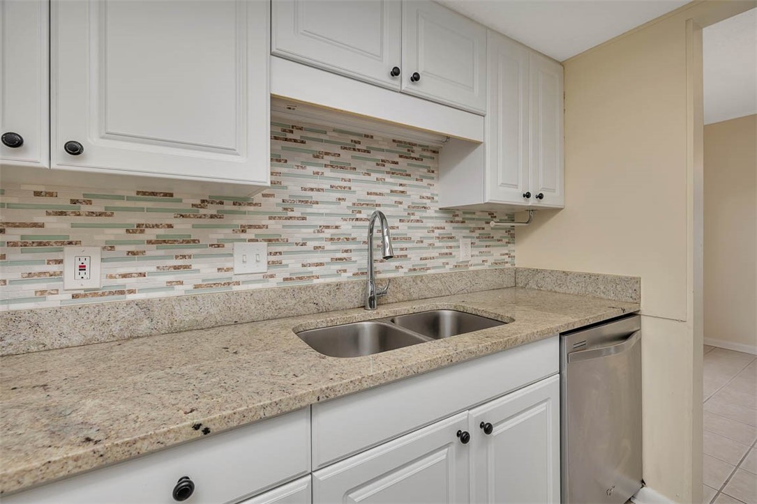 809 Mallery Street, Unit A St. Simons Island, GA 31522 - Photo 16 of 23