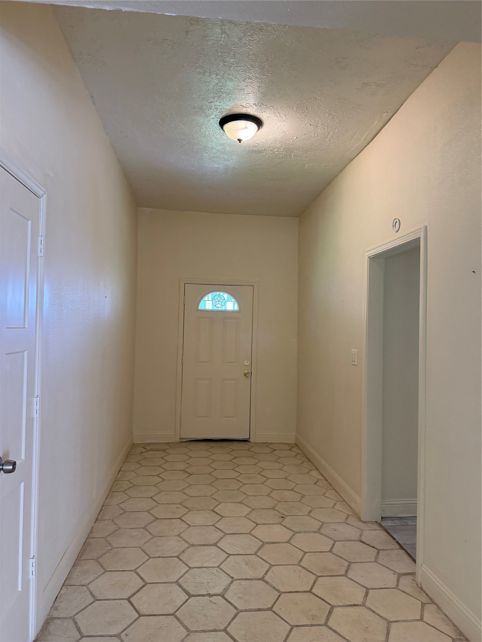 535 Brandon Road Conroe, TX 77302 - Photo 3 of 10