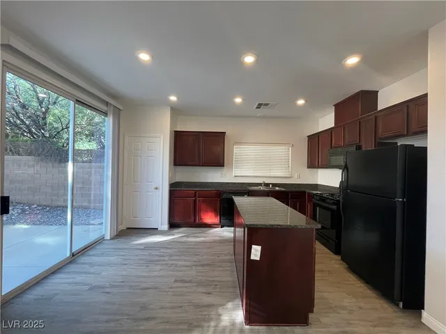 $1,845 | 10281 Burning Bush Street, Las Vegas, NV 89141