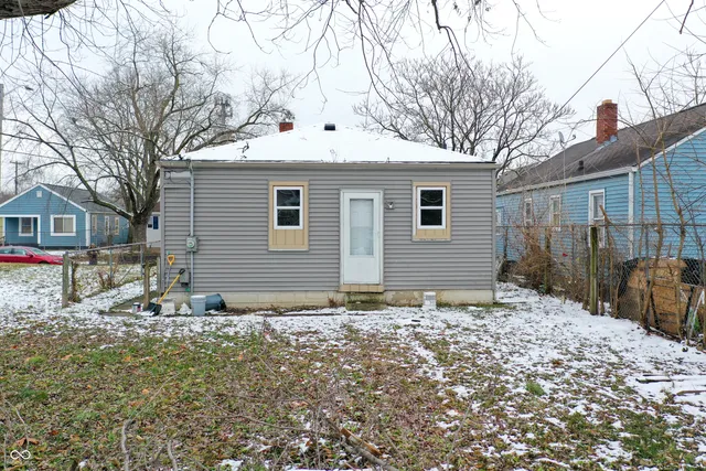 $120,000 | 734 North Arnolda Avenue, Indianapolis, IN 46222