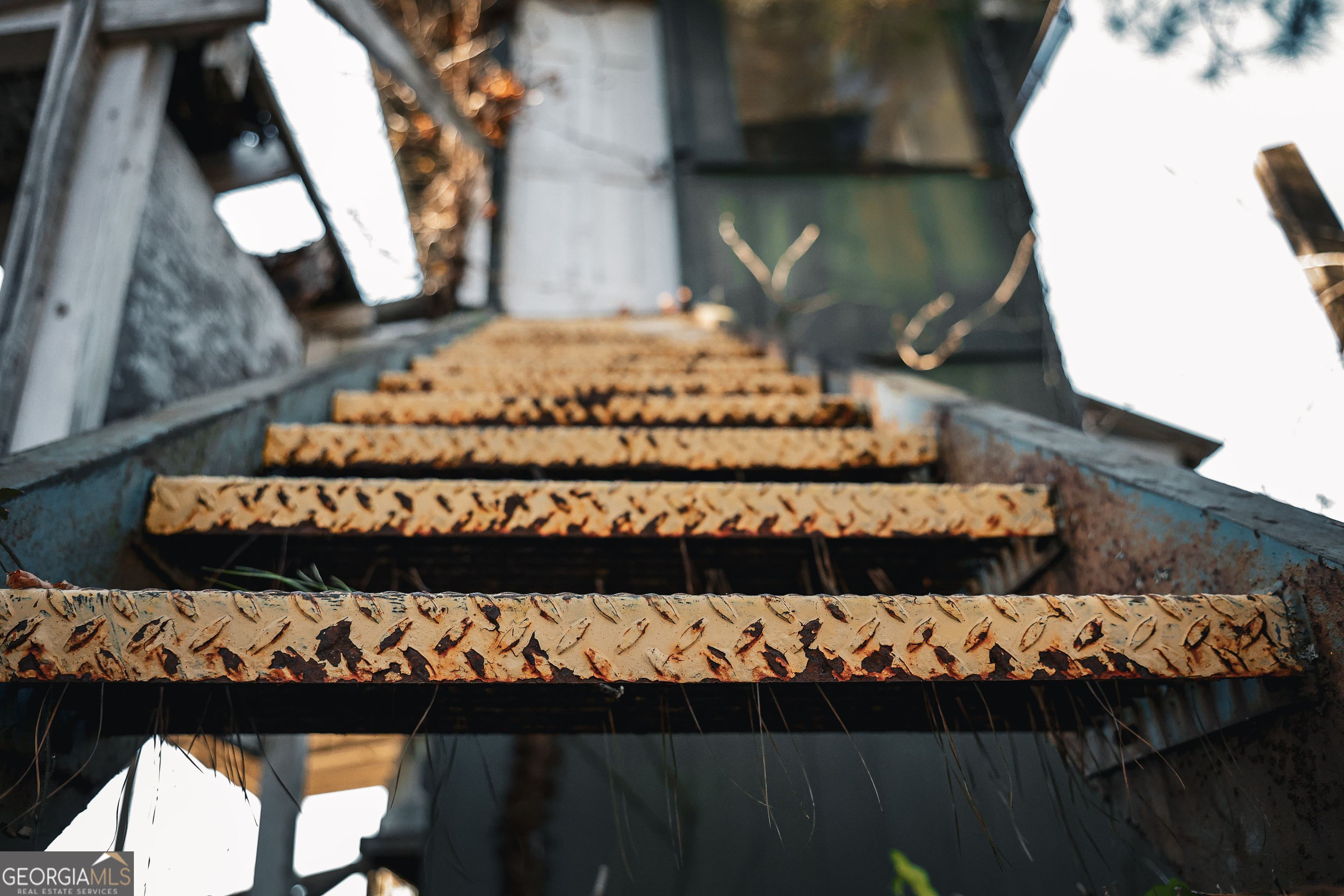 814 Oak Grove Church Road Musella, GA 31066 - Photo 51 of 55 a front view of a house