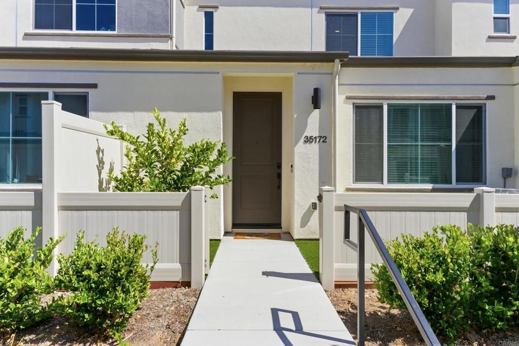 35172 Rangpur Lane Fallbrook, CA 92028 - Photo 37 of 47 a front view of a house with a yard