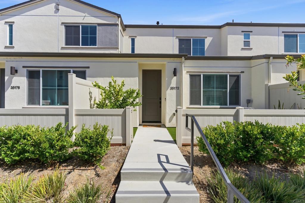35172 Rangpur Lane Fallbrook, CA 92028 - Photo 38 of 47 front view of a house