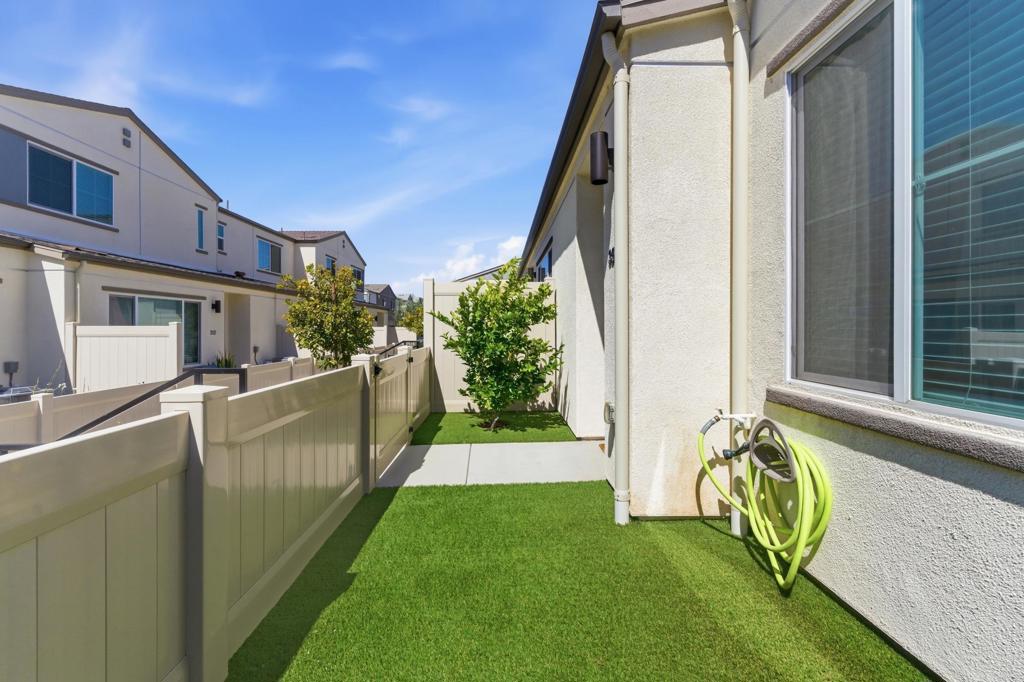 35172 Rangpur Lane Fallbrook, CA 92028 - Photo 42 of 47 a view of a balcony with chairs