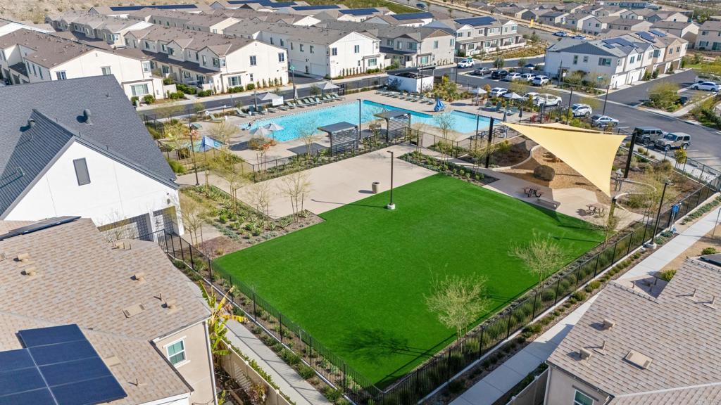 35172 Rangpur Lane Fallbrook, CA 92028 - Photo 46 of 47 an aerial view of a residential houses with yard