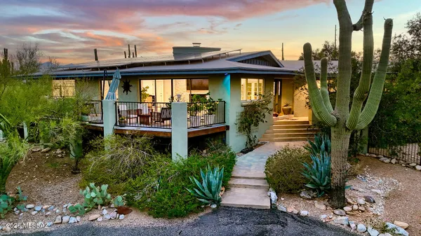 $997,500 | 7135 North Skyway Drive, Tucson, AZ 85718