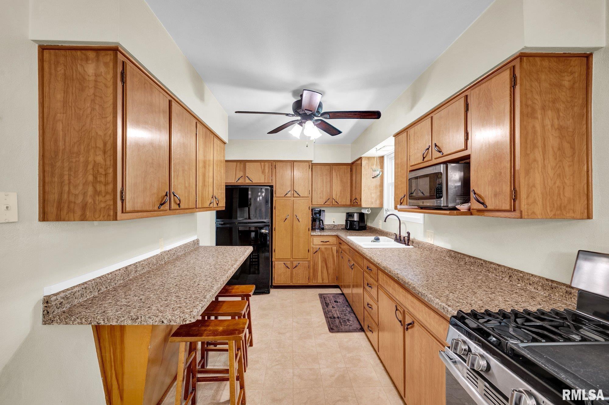 11 Waibel Road Bartonville, IL 61607 - Photo 8 of 32 Gallery Image 8