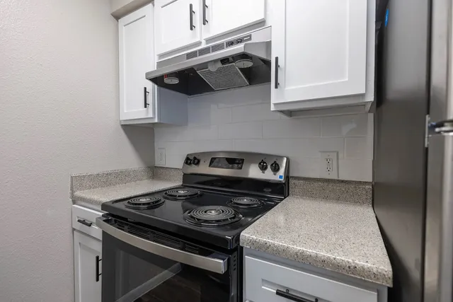 $1,339 | 15100 Golden Eagle Drive, Unit 1006, Humble, TX 77396