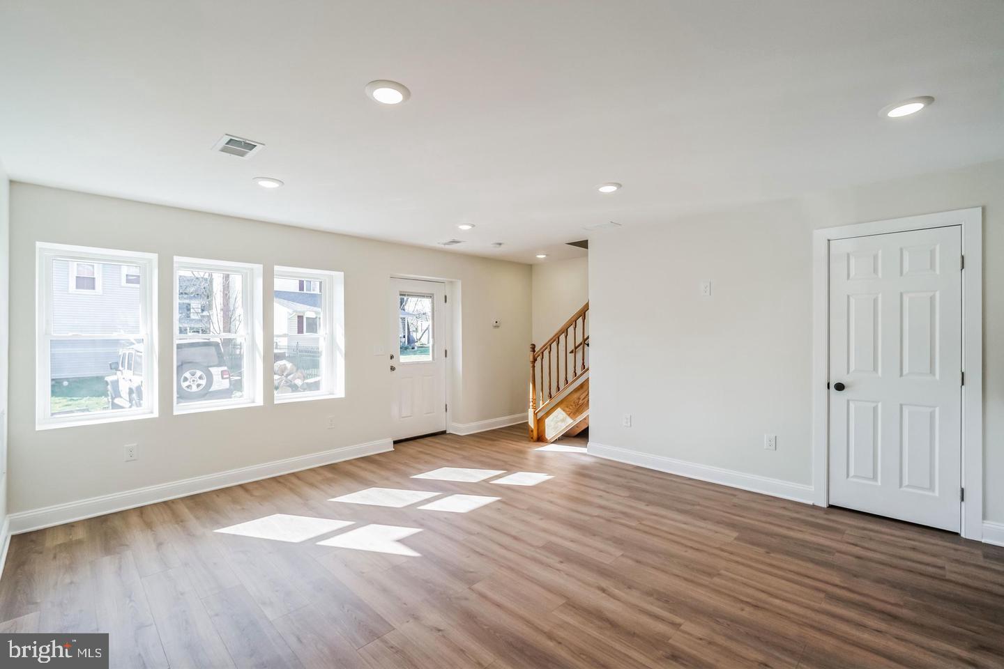 27 East Butler Avenue, Unit B Chalfont, PA 18914 - Photo 4 of 25