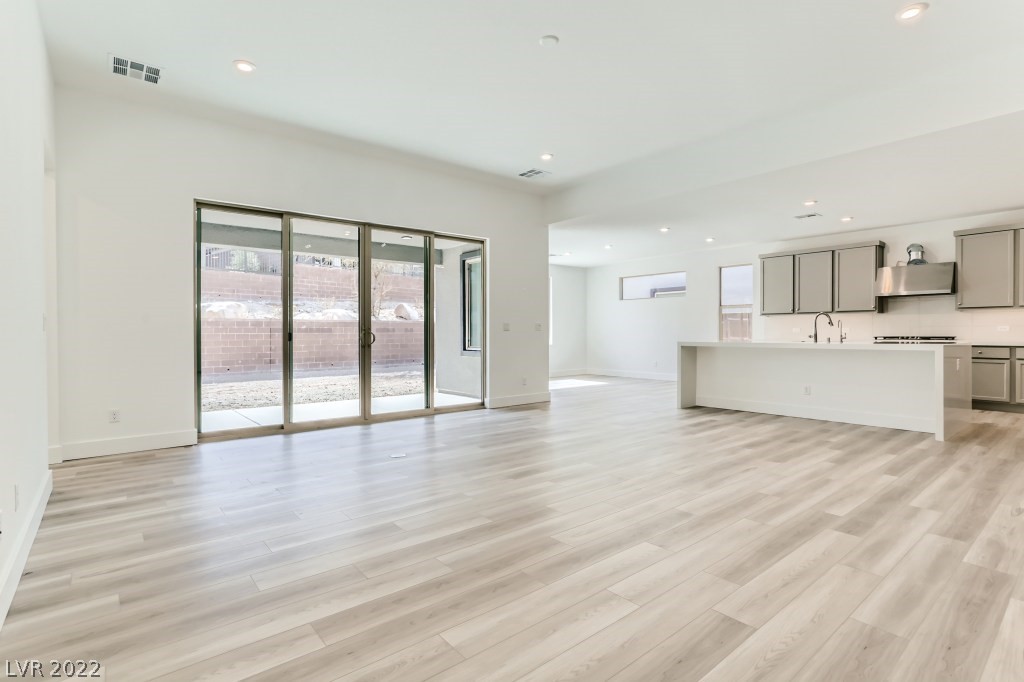 9695 Starlight Ridge Avenue Las Vegas, NV 89148 - Photo 3 of 28 Gallery Image 3