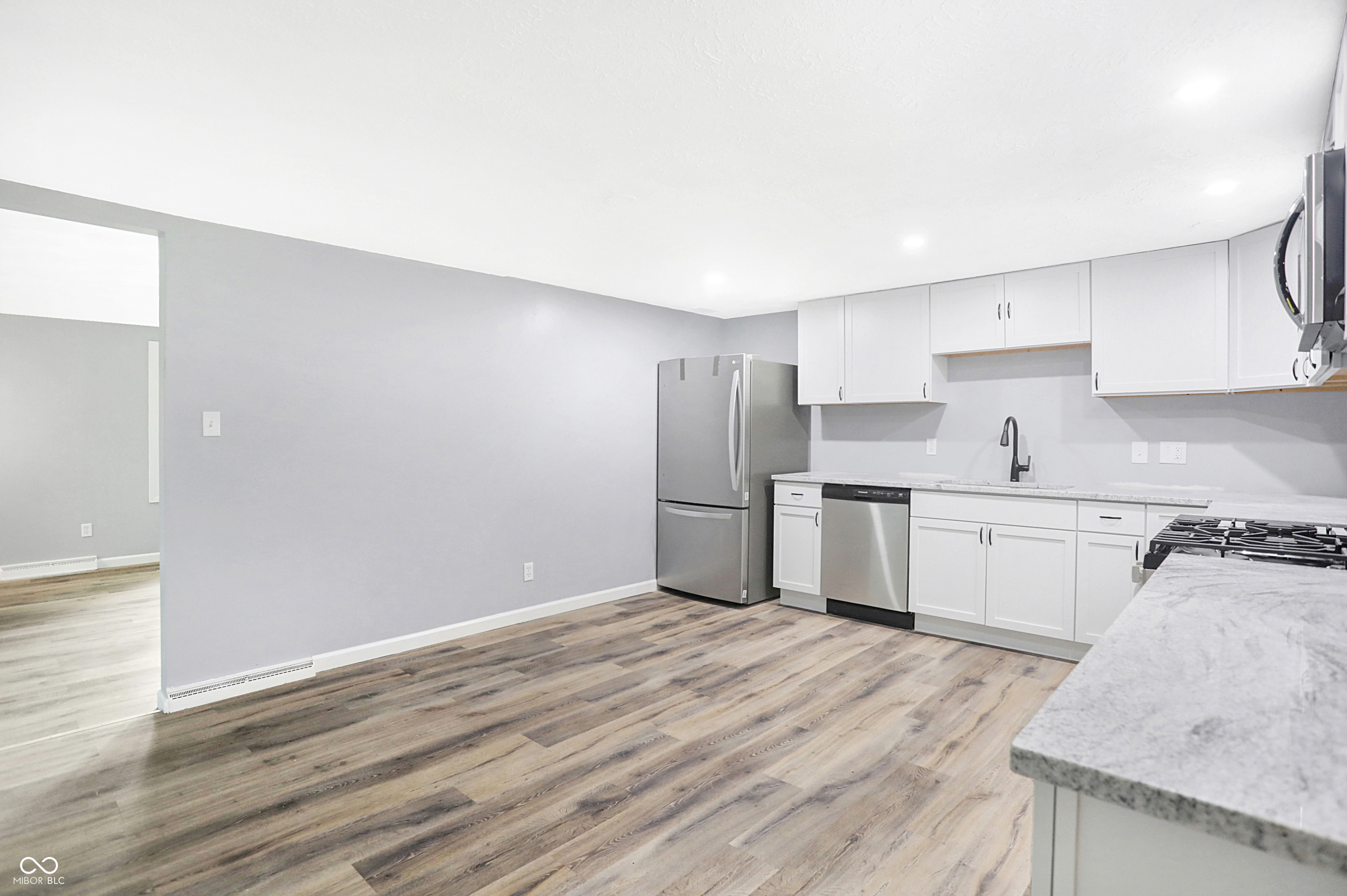 6166 Cooper Road Indianapolis, IN 46228 - Photo 15 of 34 Gallery Image 15