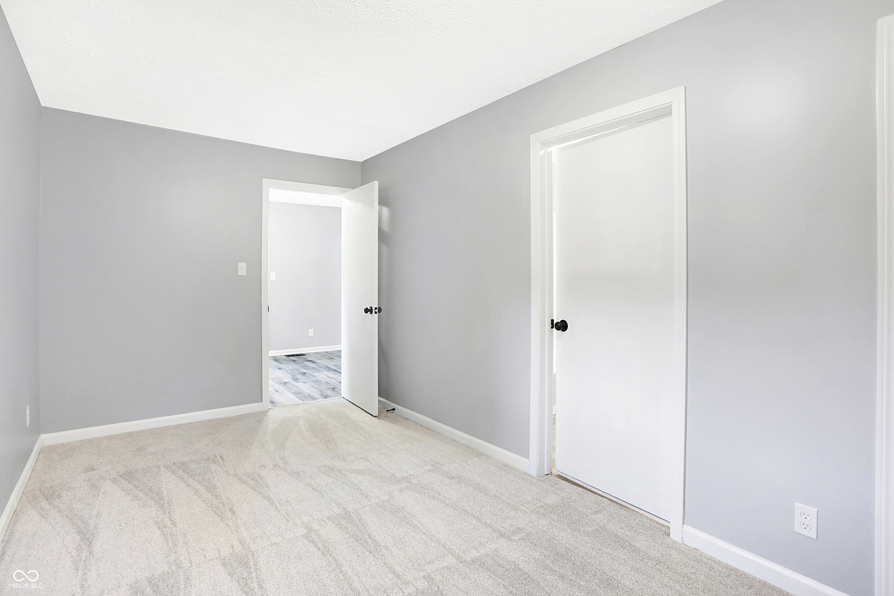 6166 Cooper Road Indianapolis, IN 46228 - Photo 21 of 34 Gallery Image 21