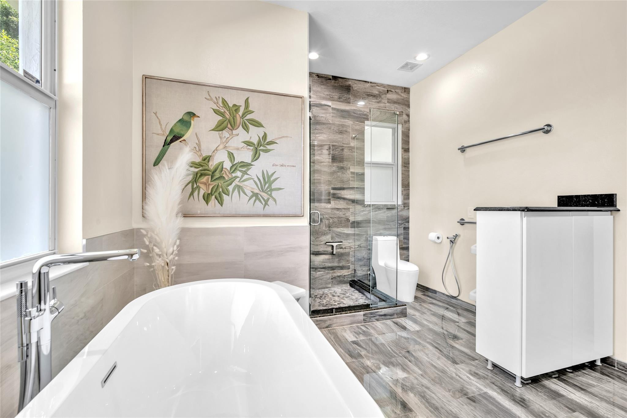 428 Northwest 13th Street Boca Raton, FL 33432 - Photo 23 of 45 Primary bathroom
