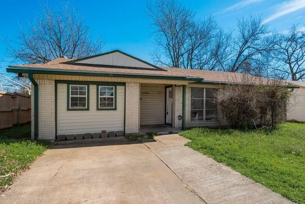 $1,700 | 7704 Woodspan Drive, Dallas, TX 75232