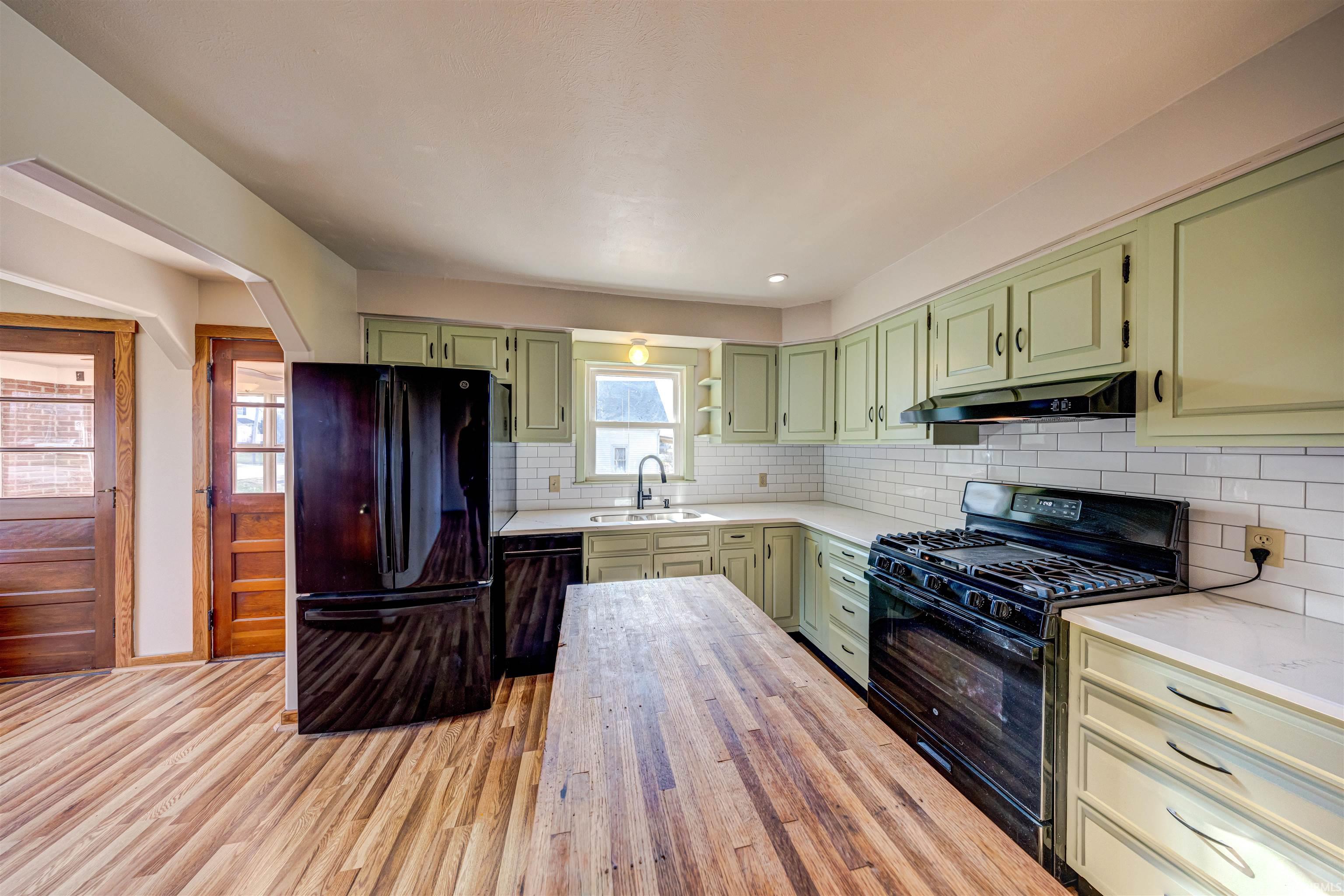 1725 Main Street Ferdinand, IN 47532 - Photo 5 of 35