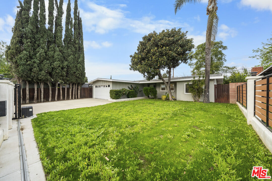 17845 Stagg Street Reseda, CA 91335 - Photo 6 of 7