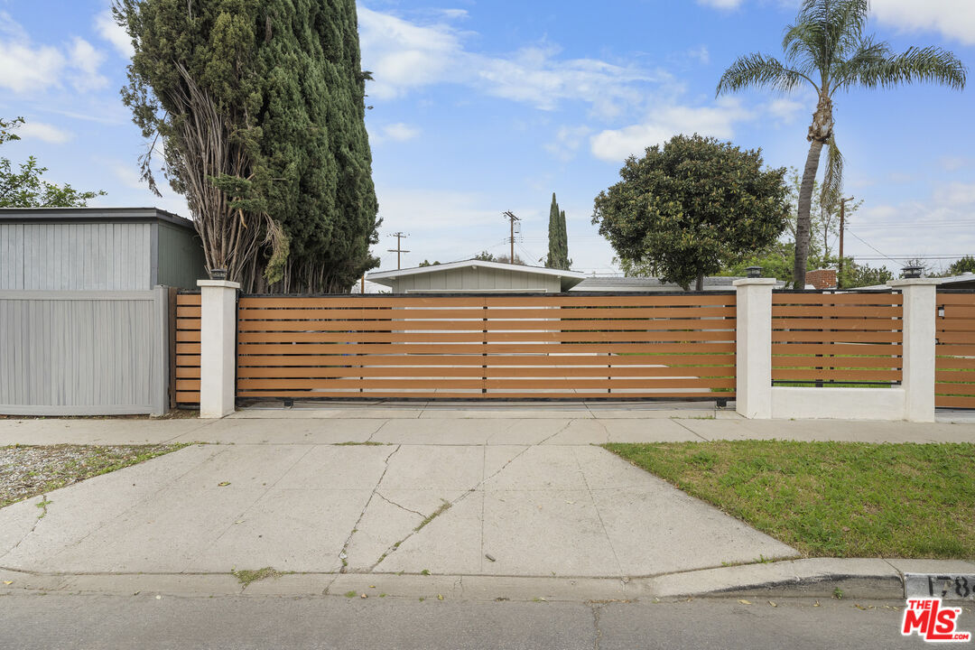 17845 Stagg Street Reseda, CA 91335 - Photo 7 of 7