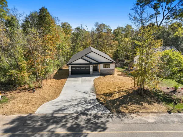 $485,000 | 21070 Alpine Drive, Lawrenceburg, IN 47025