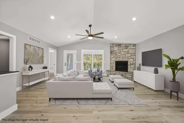 $489,900 | 21070 Alpine Drive, Lawrenceburg, IN 47025