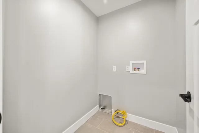 $489,900 | 21070 Alpine Drive, Lawrenceburg, IN 47025