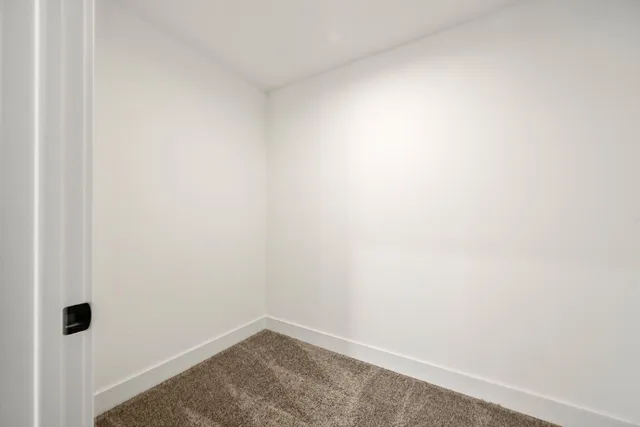 $489,900 | 21070 Alpine Drive, Lawrenceburg, IN 47025