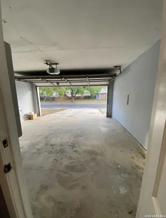 $1,800 | 6907 Sunset Village Drive, San Antonio, TX 78249