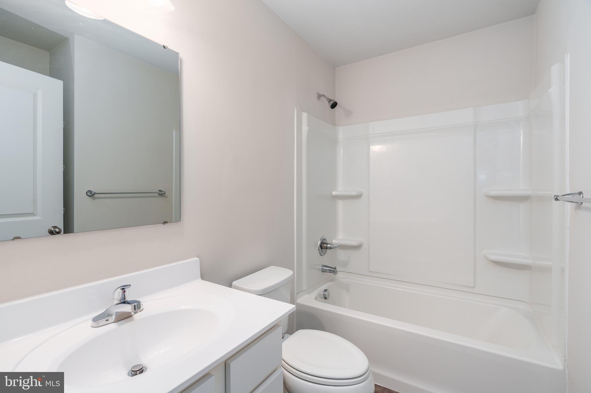 118 Azalea Circle Elkton, MD 21921 - Photo 11 of 15 Hall bath