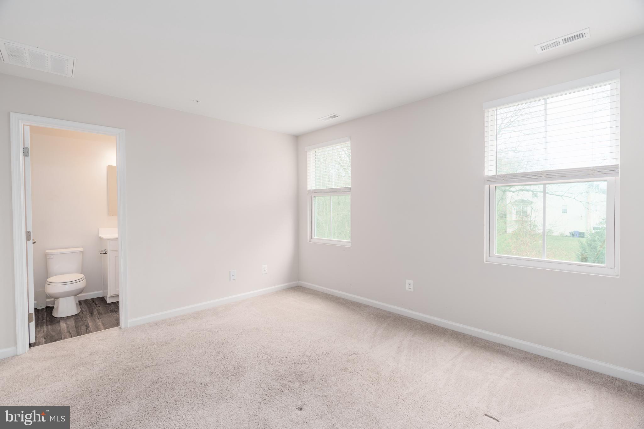 118 Azalea Circle Elkton, MD 21921 - Photo 7 of 15 Owner's suite with walk-in closet & full bath