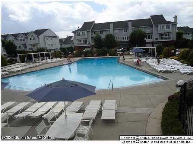 22 Admiralty Loop Staten Island, NY 10309 - Photo 16 of 20 pool