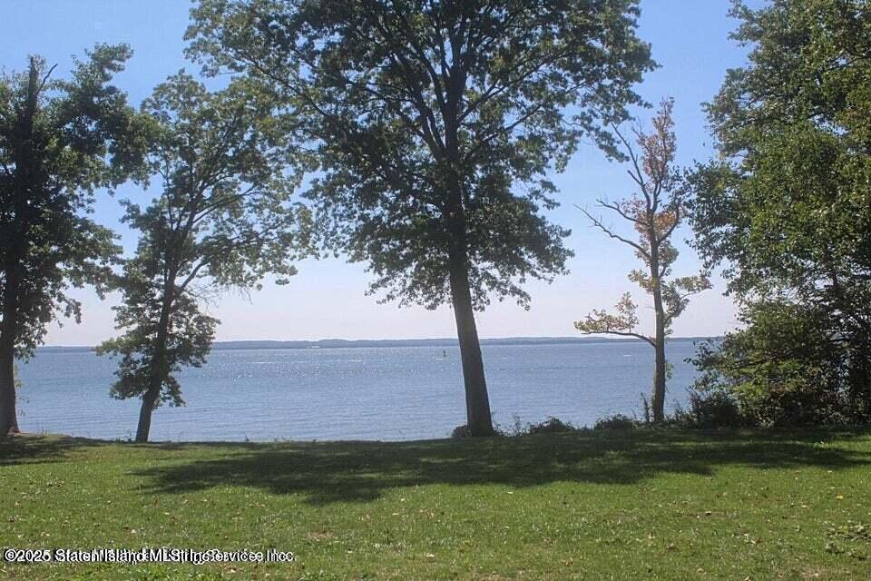 22 Admiralty Loop Staten Island, NY 10309 - Photo 20 of 20 bay