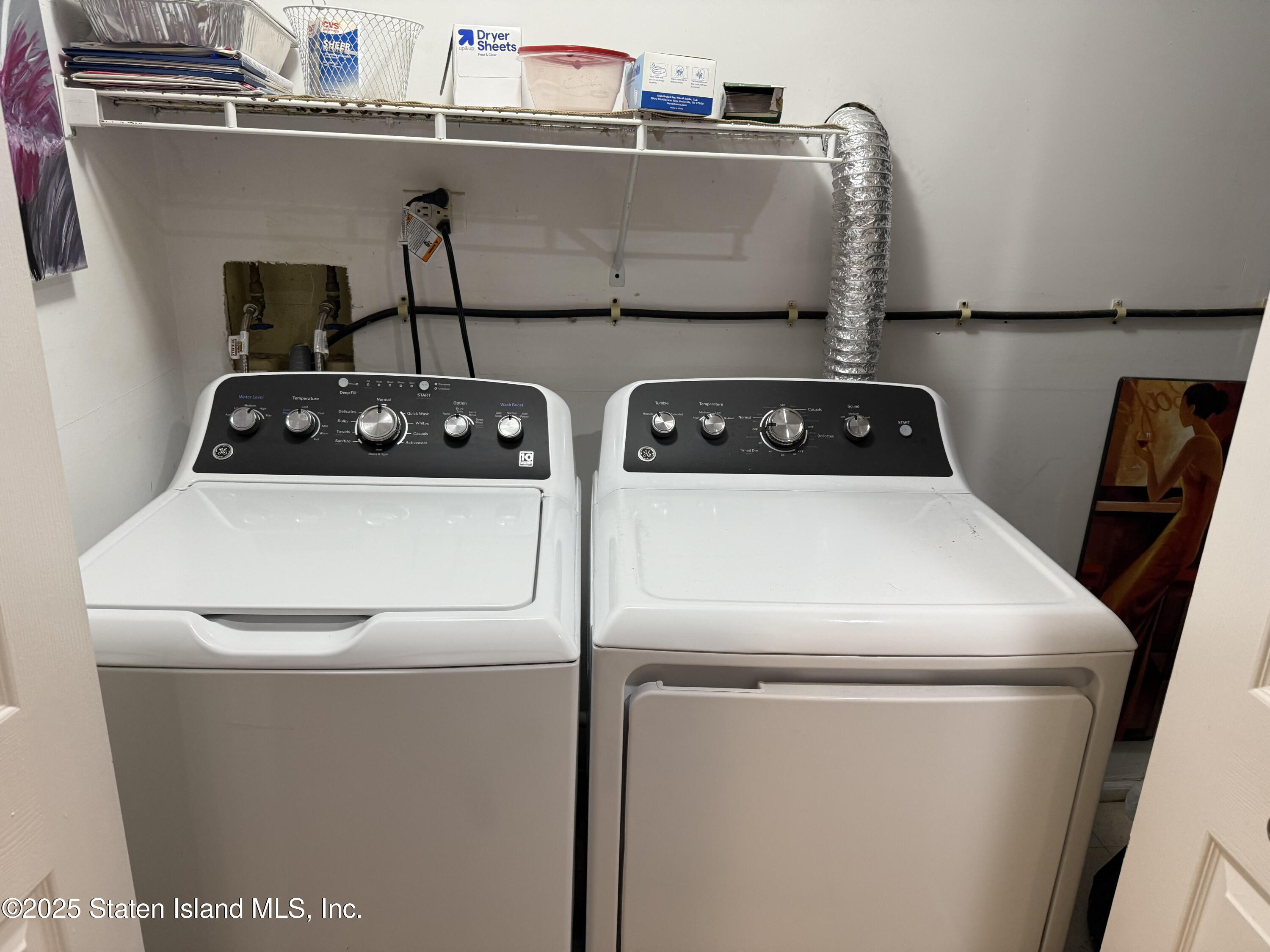 22 Admiralty Loop Staten Island, NY 10309 - Photo 6 of 20 washer and dryer