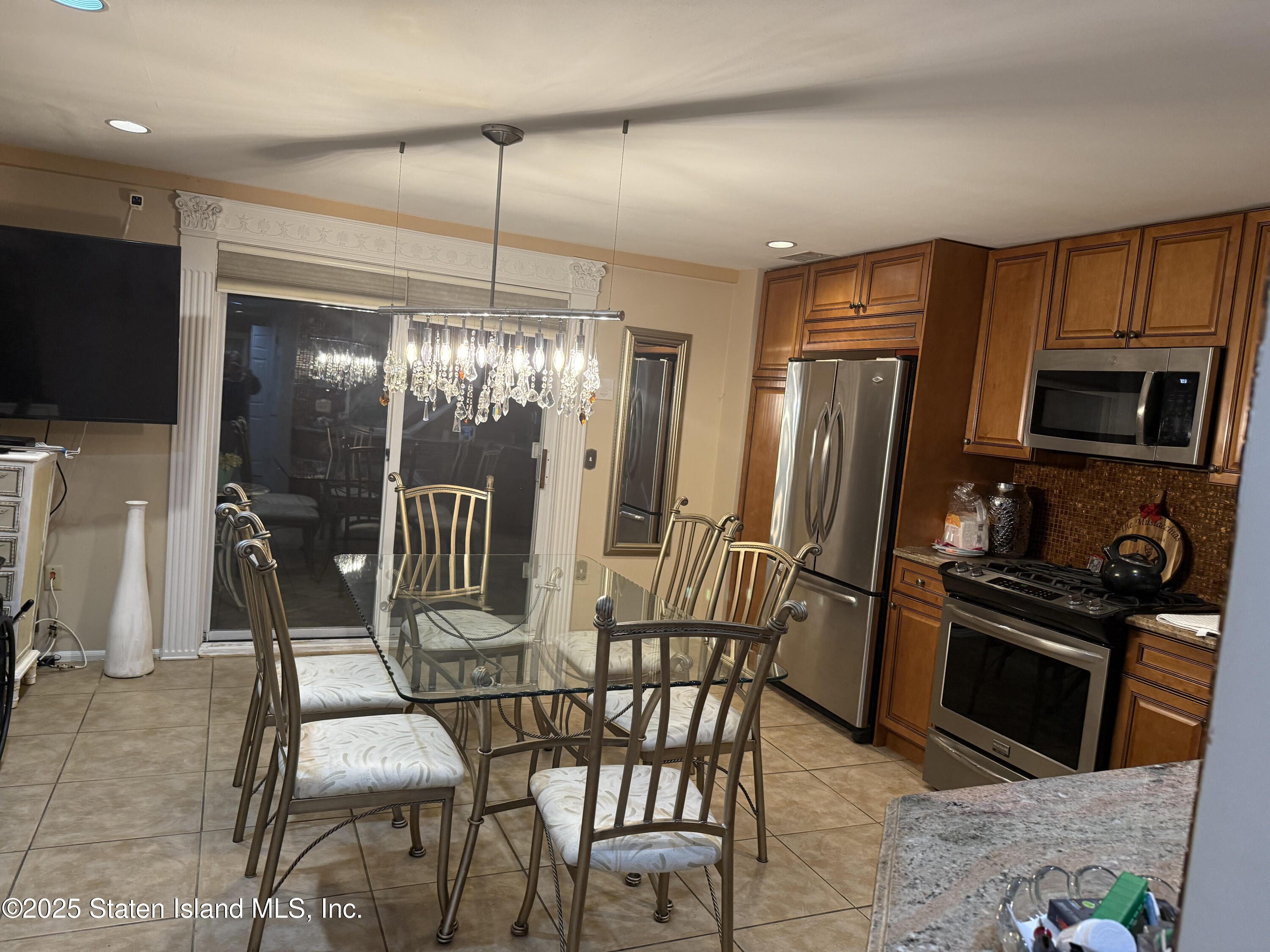 22 Admiralty Loop Staten Island, NY 10309 - Photo 8 of 20 basement kitchen