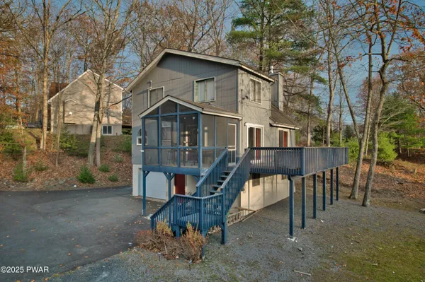 $262,800 | 129 Stafford Drive, Bushkill, PA 18324