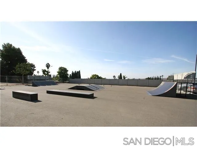 506 Calle Montecito, Unit 40 Oceanside, CA 92057 - Photo 16 of 19 a terrace with outdoor seating