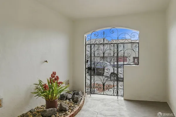 $1,195,000 | 2226 39th Avenue, San Francisco, CA 94116
