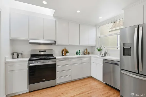 $1,195,000 | 2226 39th Avenue, San Francisco, CA 94116