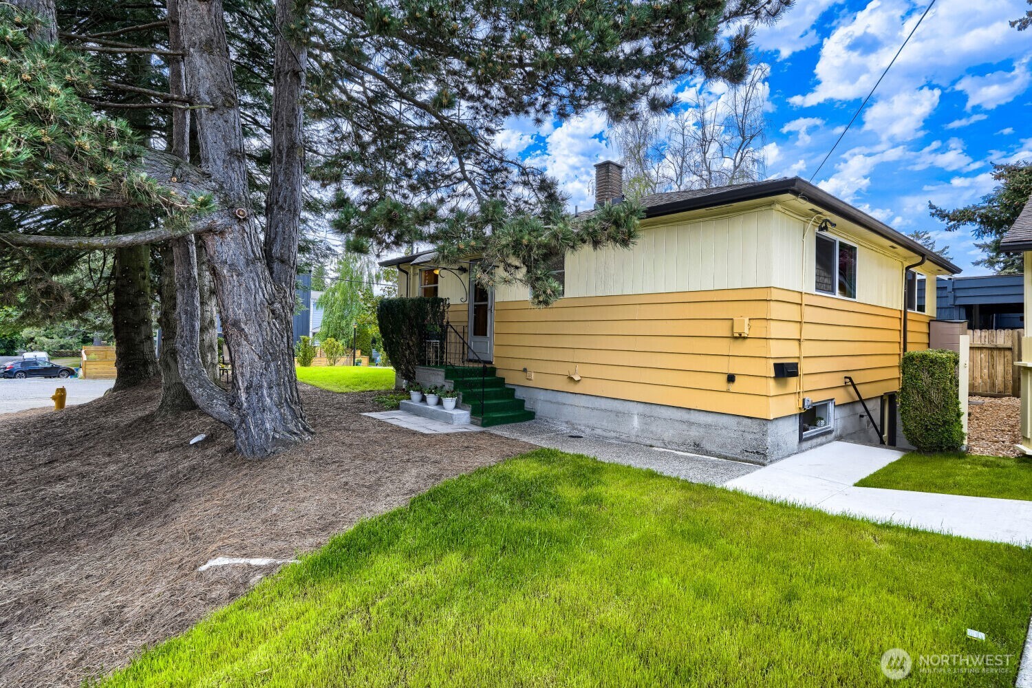 3056 50th Avenue Southwest Seattle, WA 98116 - Photo 32 of 38