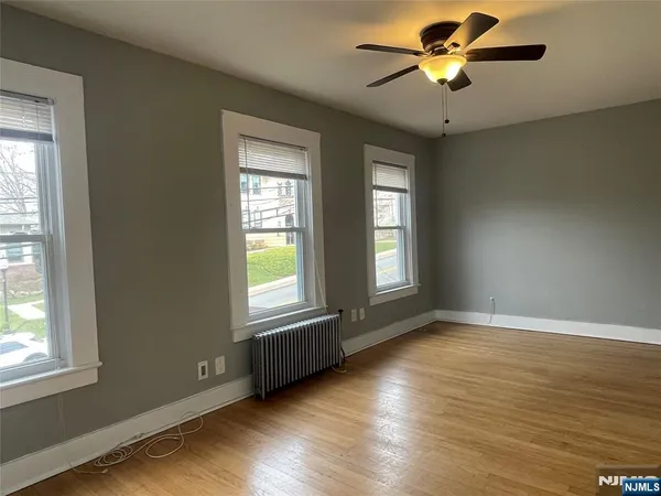 $2,250 | 10 East Grand Avenue, Unit 2, Montvale, NJ 07645