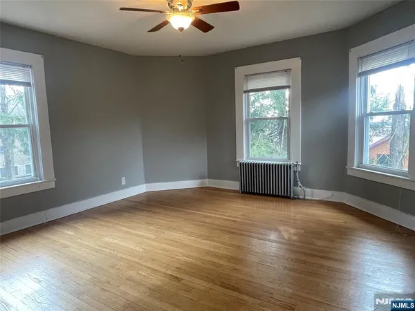 $2,250 | 10 East Grand Avenue, Unit 2, Montvale, NJ 07645