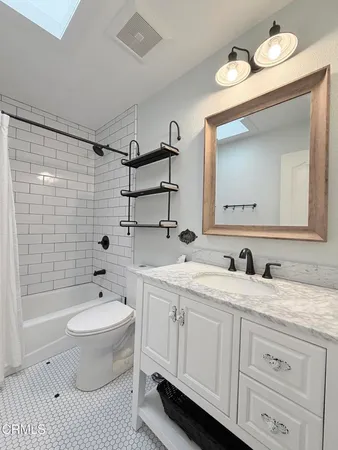 $4,800 | 838 Calle Margarita, Thousand Oaks, CA 91360