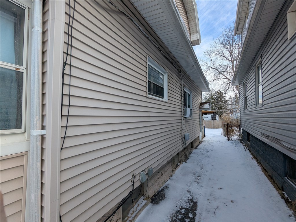 36 Taft Avenue Irondequoit, NY 14609 - Photo 4 of 10