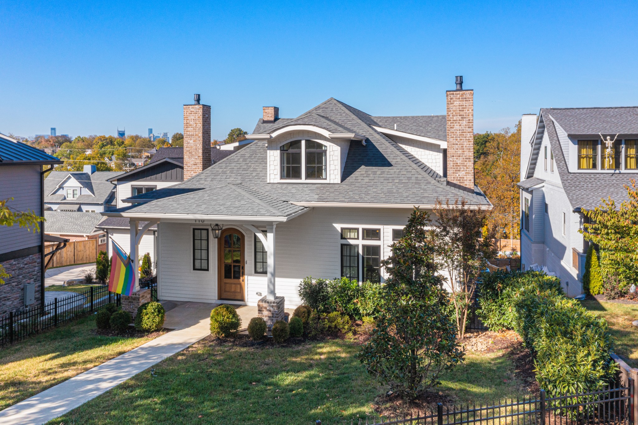 110 Lindsley Park Drive Nashville, TN 37206 - Photo 32 of 32 a front view of a house with a yard