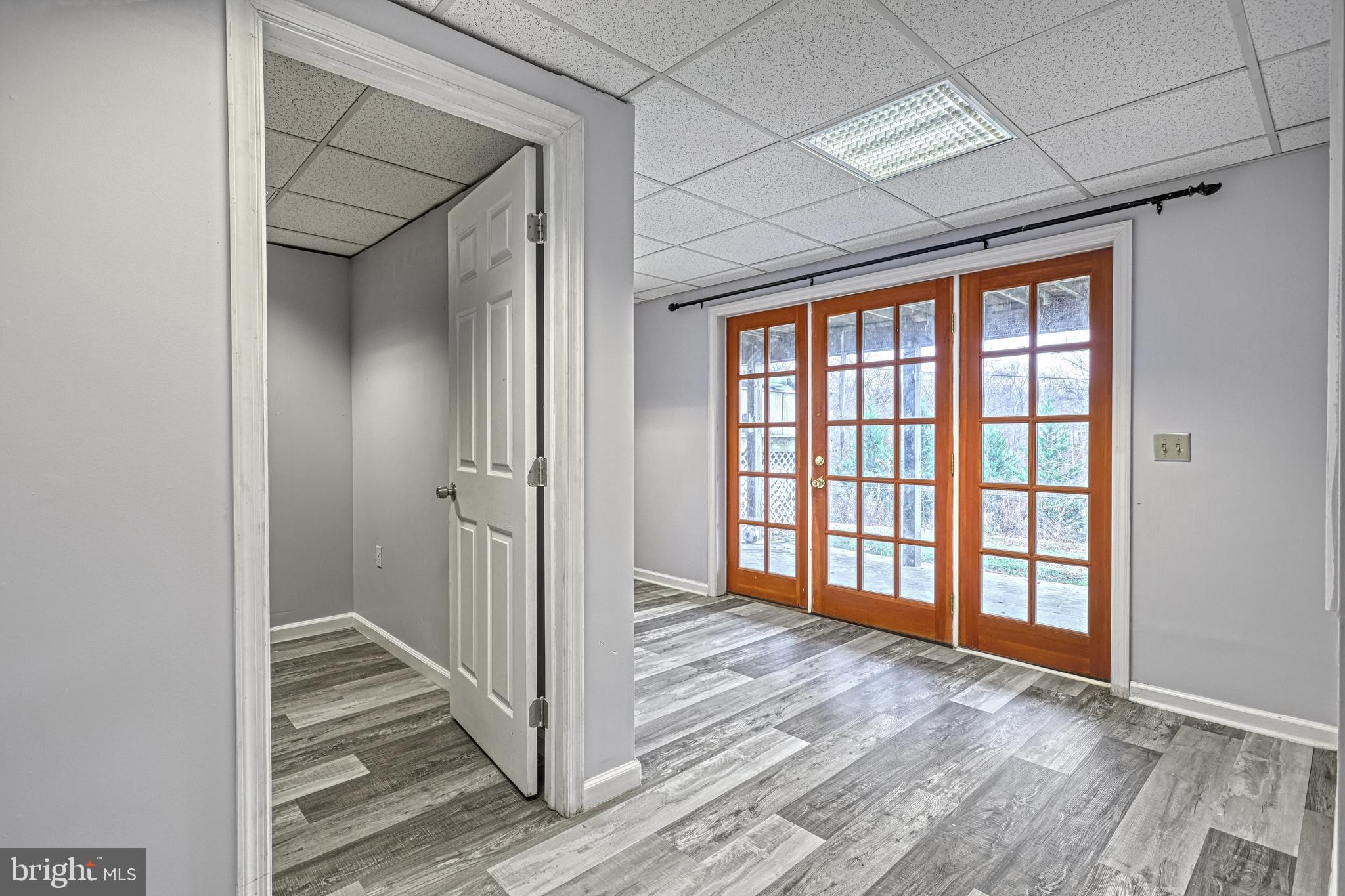 1373 Quail Hollow Road Harrisburg, PA 17112 - Photo 51 of 68 a view of a hallway