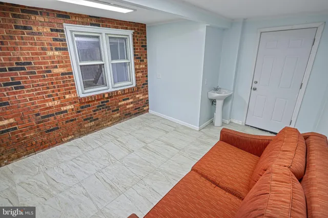 $449,900 | 1373 Quail Hollow Road, Harrisburg, PA 17112