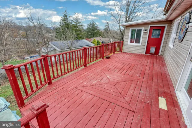 $449,900 | 1373 Quail Hollow Road, Harrisburg, PA 17112