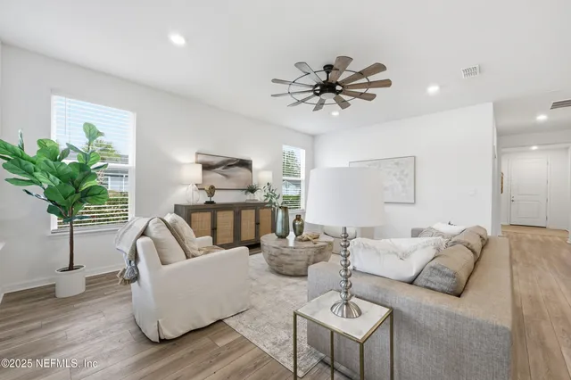 $489,000 | 493 Continuum Loop, Yulee, FL 32097