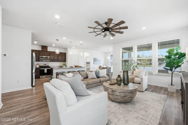 $489,000 | 493 Continuum Loop, Yulee, FL 32097