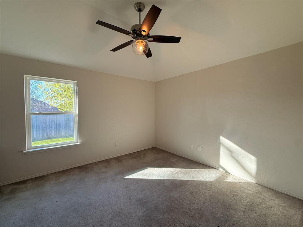 1602 Crestmeadow Lane Mansfield, TX 76063 - Photo 18 of 23
