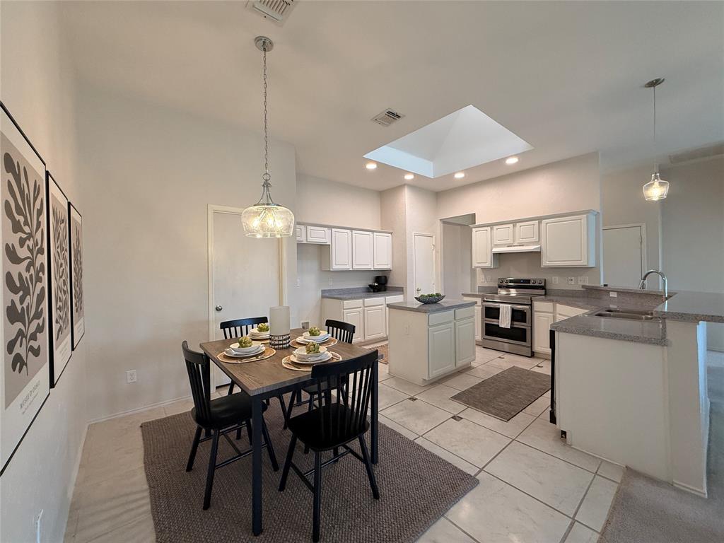 1602 Crestmeadow Lane Mansfield, TX 76063 - Photo 10 of 23